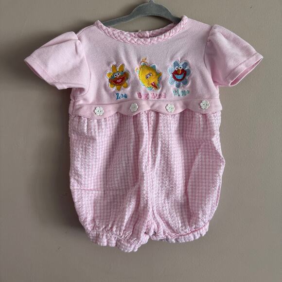 Vintage Sesame Street Pink Gingham Bubble Romper 3-6M Baby Embroidered Elmo Zoe - Picture 1 of 7